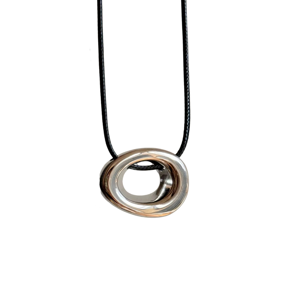 The Rotunda Necklace in White Gold