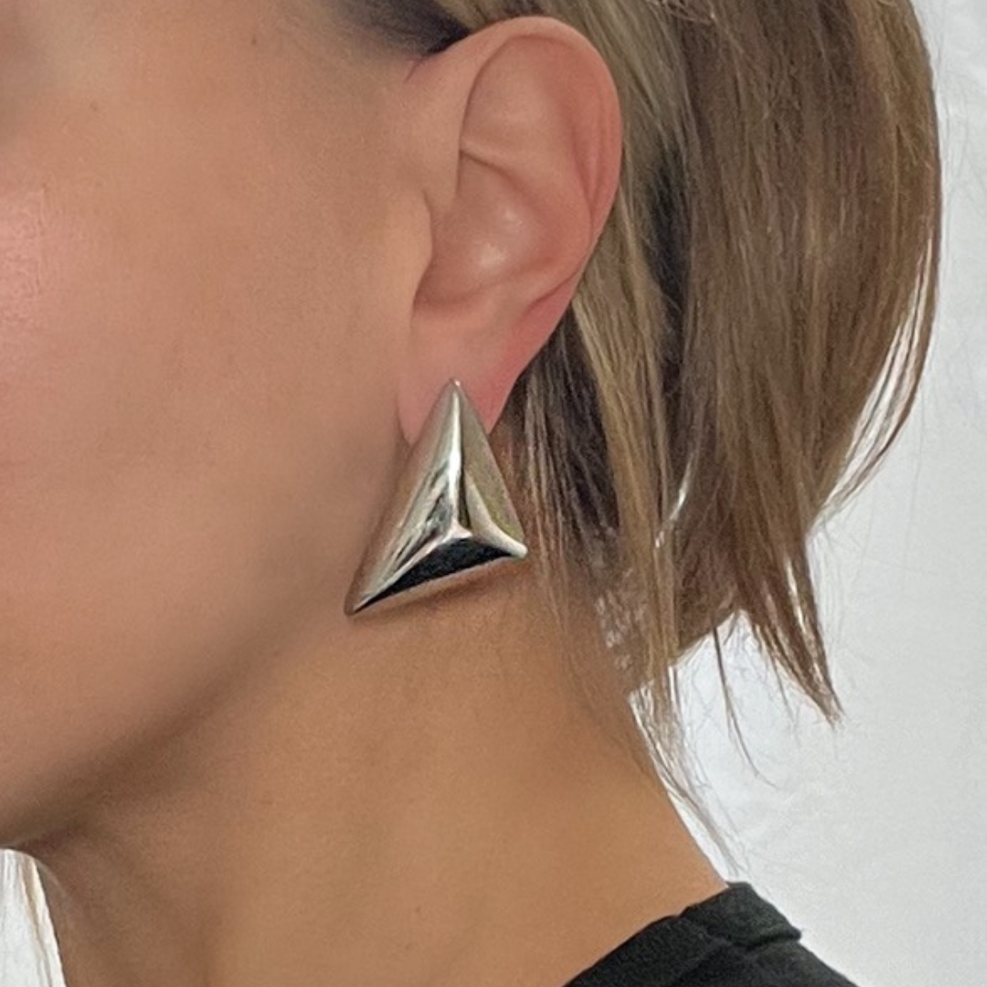 The Cleveland Earrings in White Gold