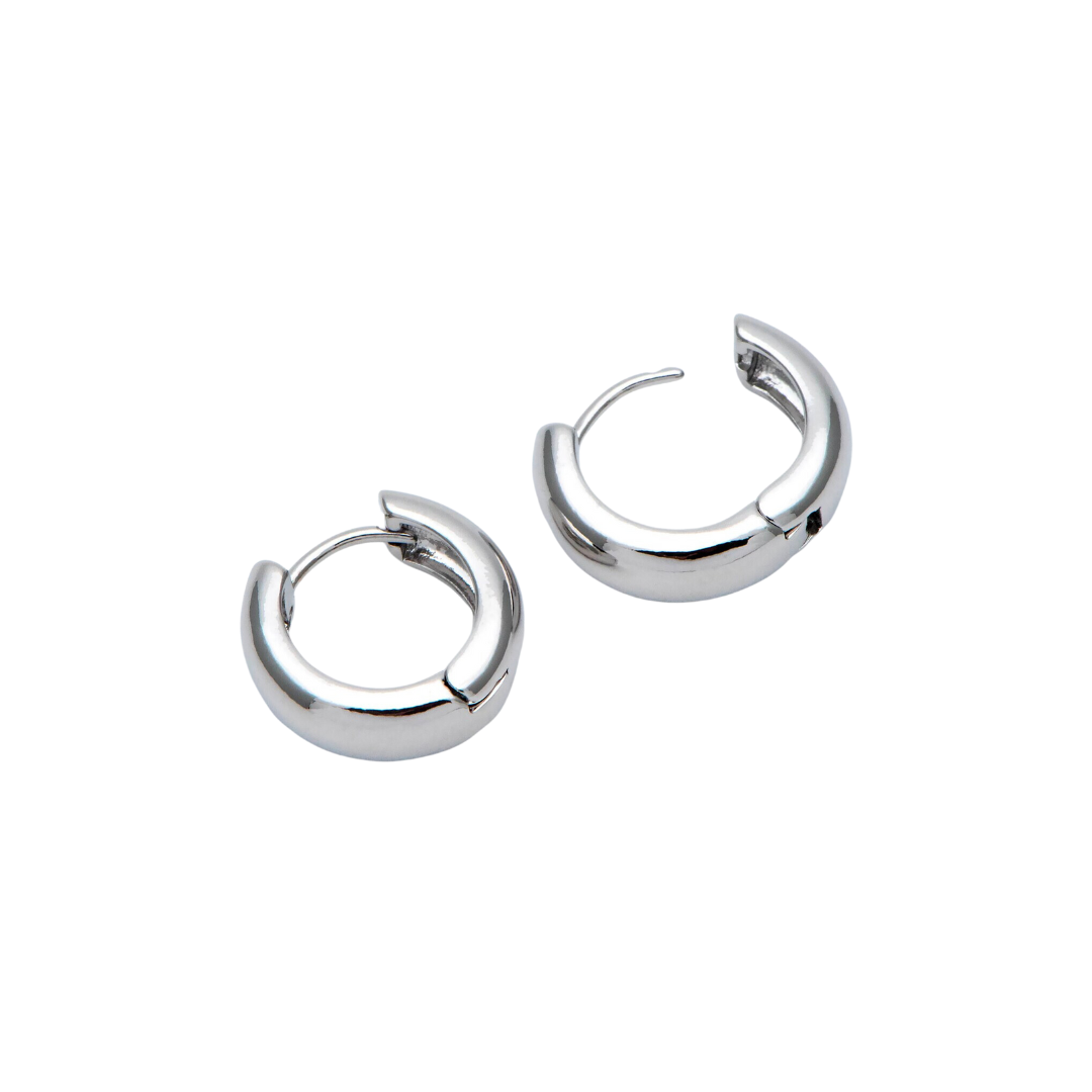The Silver Huggie in 16mm