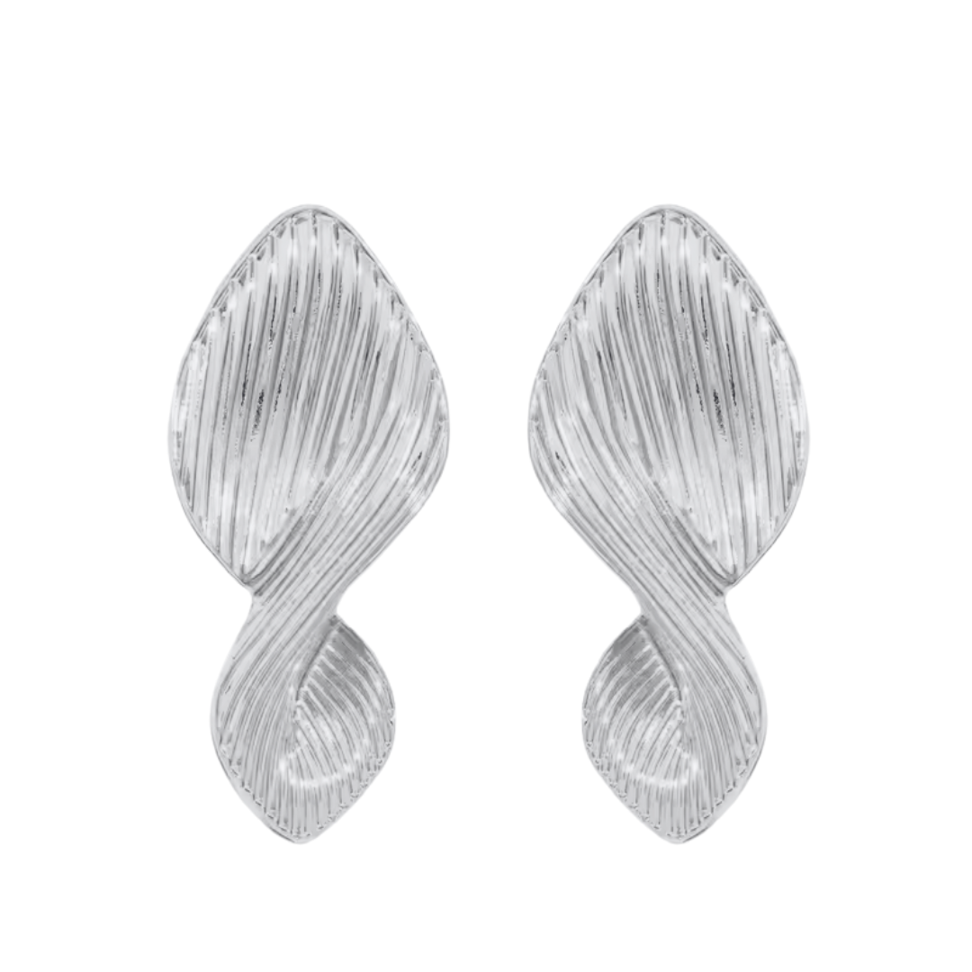 The Piega Earrings in Silver