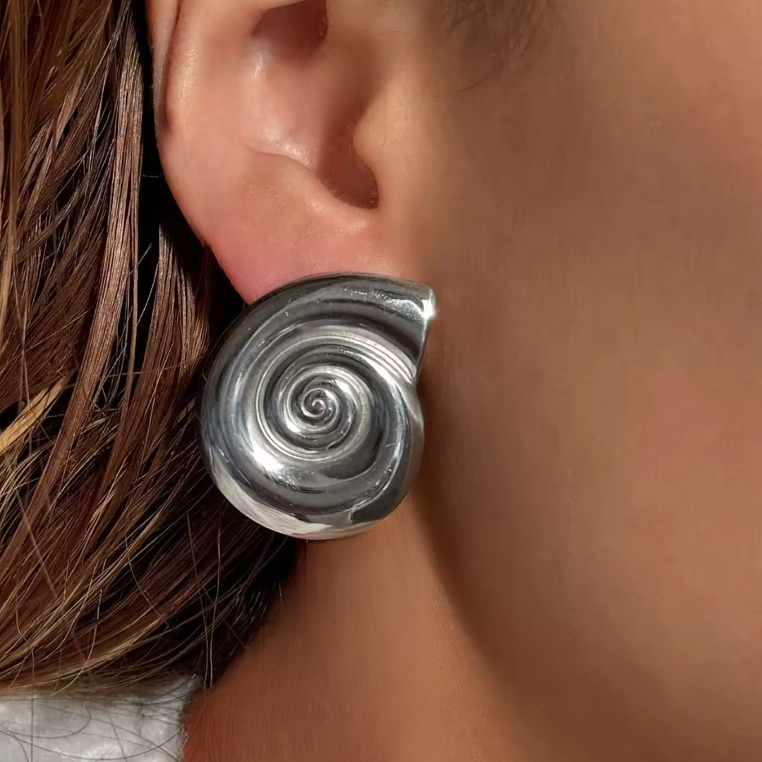Mediterranean Earrings in White Gold