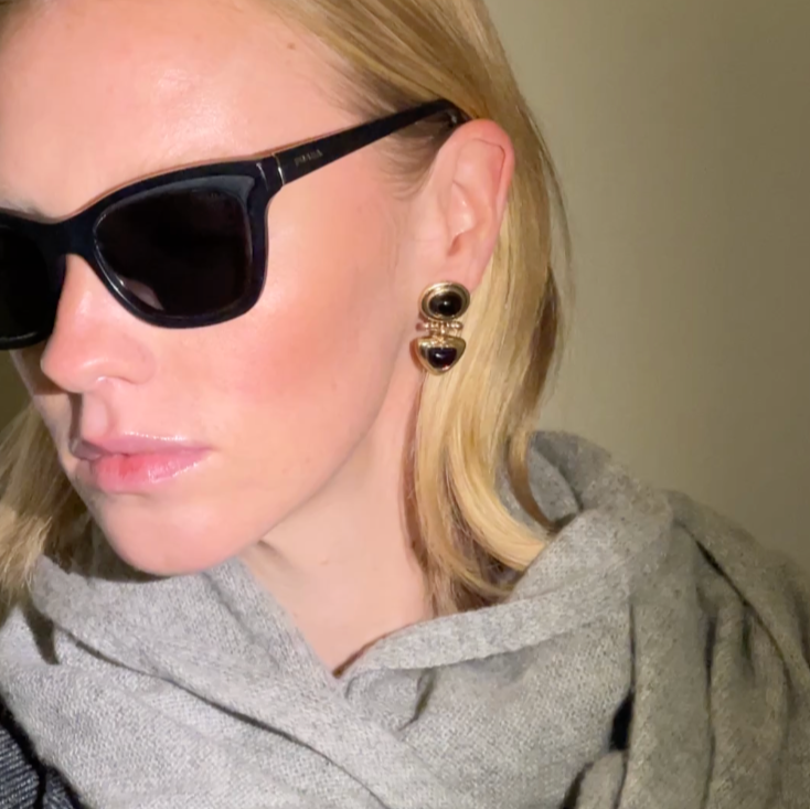 The Townhouse Earrings in Black