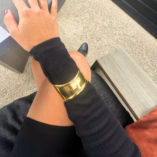 The Mini Elsa Cuff in Yellow Gold